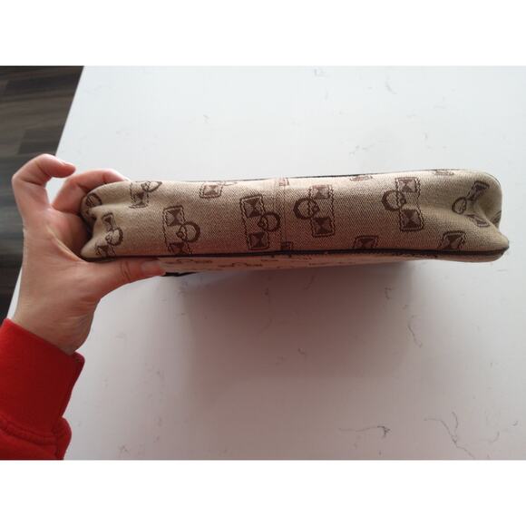 Morris moscovitz! Beautiful vintage purse, clasp w/ strap that wraps around. - Picture 4 of 13